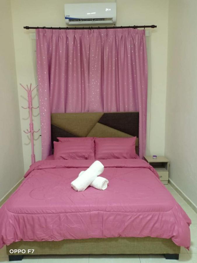 Melissa Homestay Merlimau Esterno foto