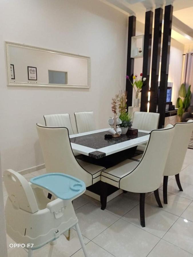 Melissa Homestay Merlimau Esterno foto